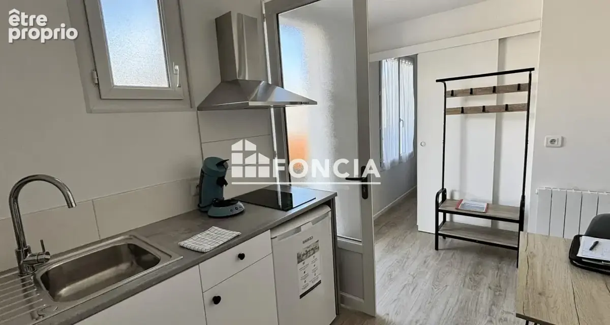 SAINT VIVIEN, très bon rapport locatif pour cet ensemble immobilier de 5 appartements et 4 bureaux - photo 8
