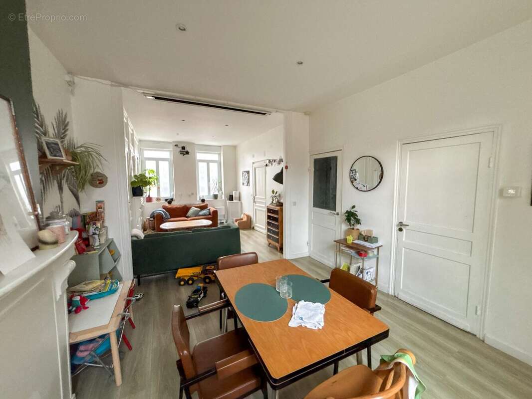 Maison à LYS-LEZ-LANNOY