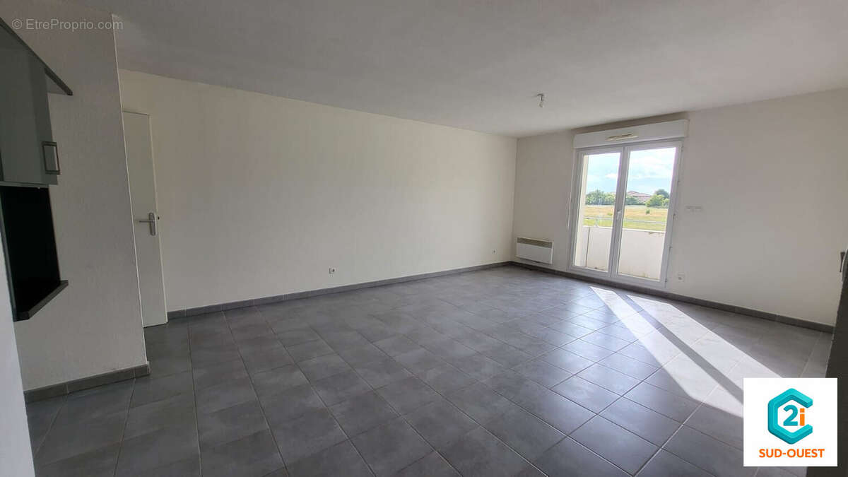Appartement à LA SALVETAT-SAINT-GILLES
