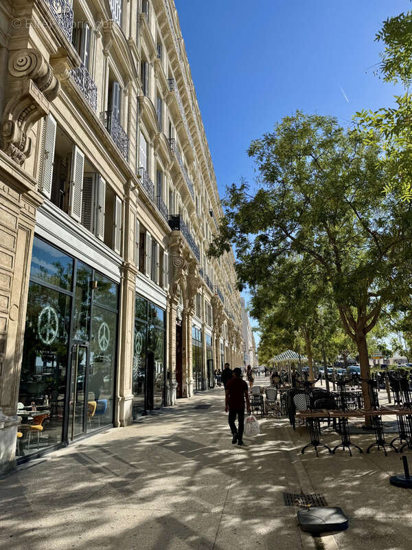 Appartement à MARSEILLE-2E