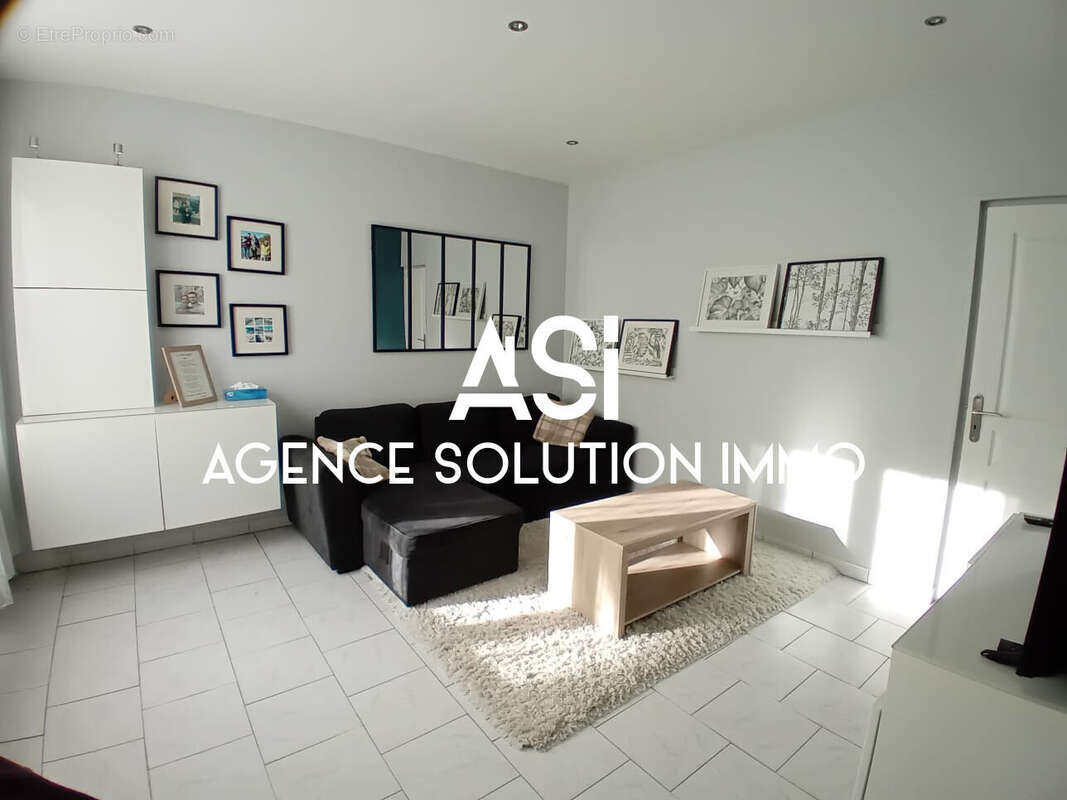 Maison à GREZ-EN-BOUERE