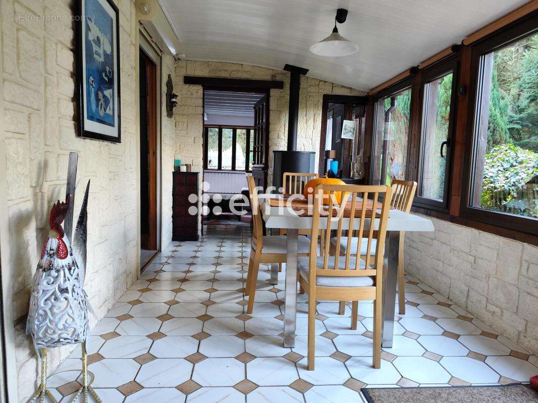 Maison à SAINTE-GAUBURGE-SAINTE-COLOMBE