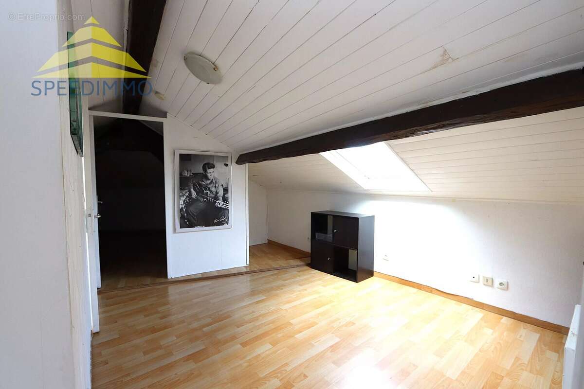 Appartement à BRIE-COMTE-ROBERT