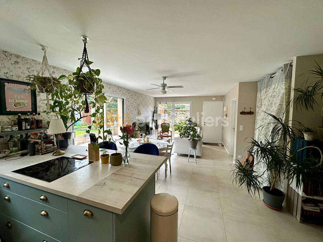 Maison à LE MAY-SUR-EVRE