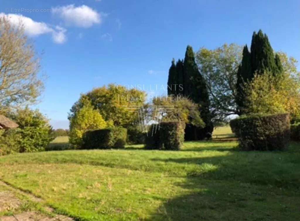 Maison à BEAUMONT-EN-AUGE