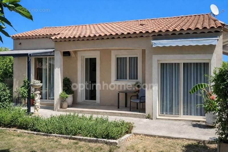 Maison à REGUSSE