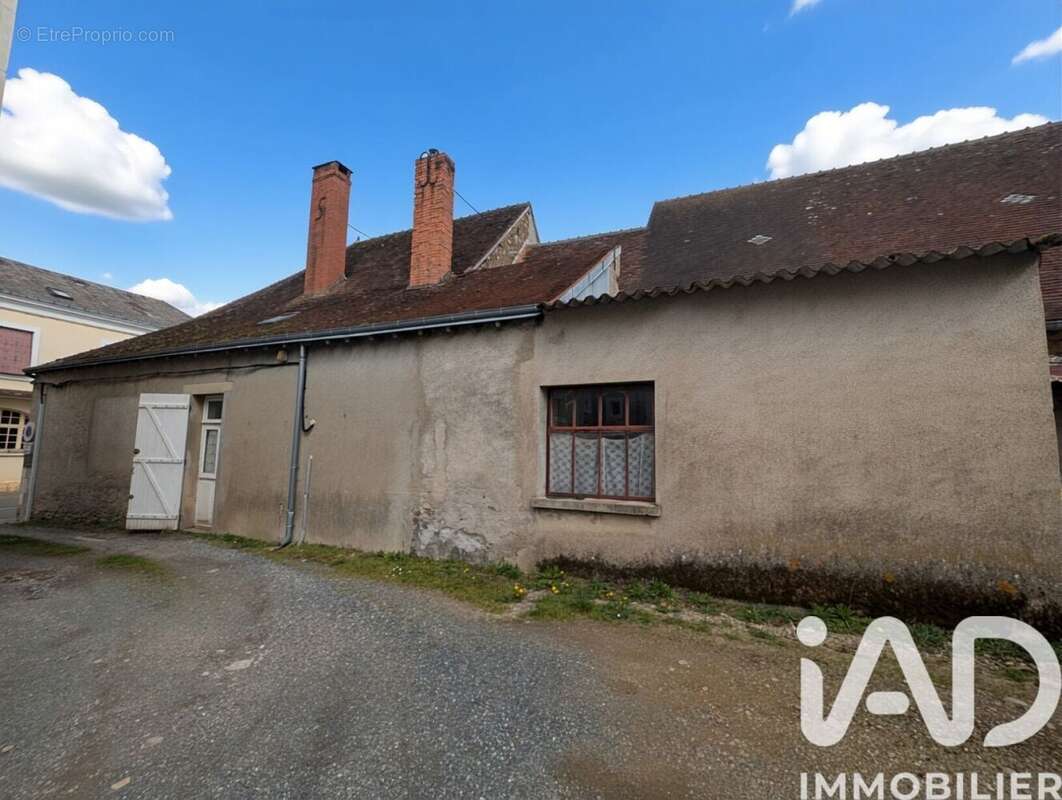 Photo 2 - Maison à SAINT-DENIS-DE-JOUHET