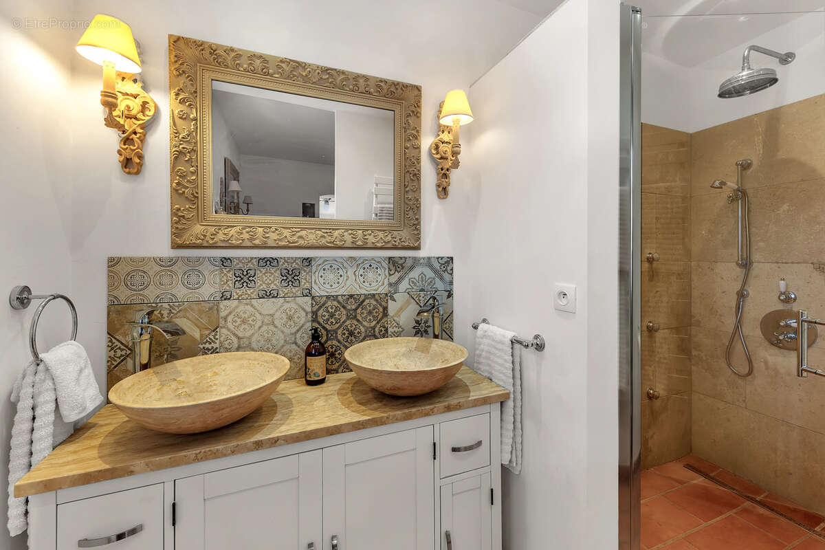 Maison à PEYMEINADE