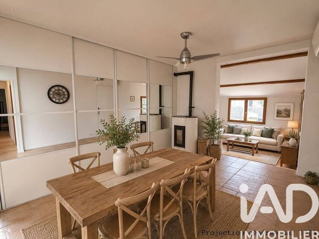 Photo 1 - Maison à COUBERT