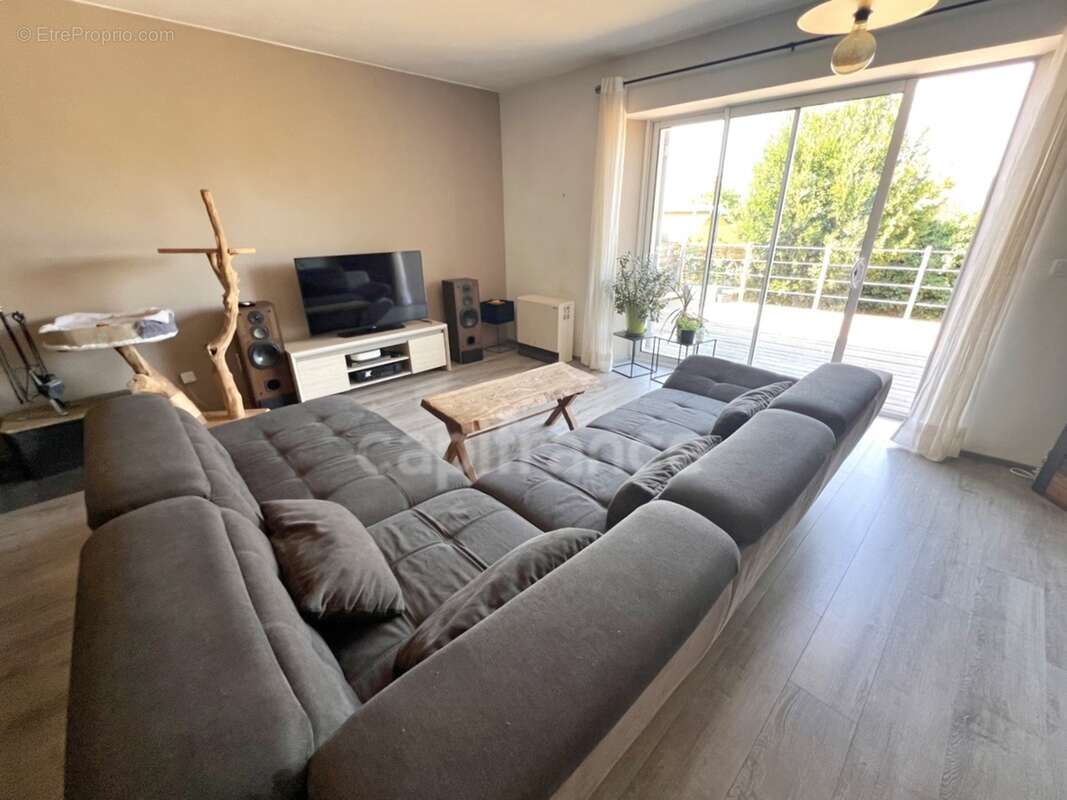 Maison de village 300 m² avec jardin et garage à vendre à Reillanne (04110) – Cœur du Luberon - photo 9