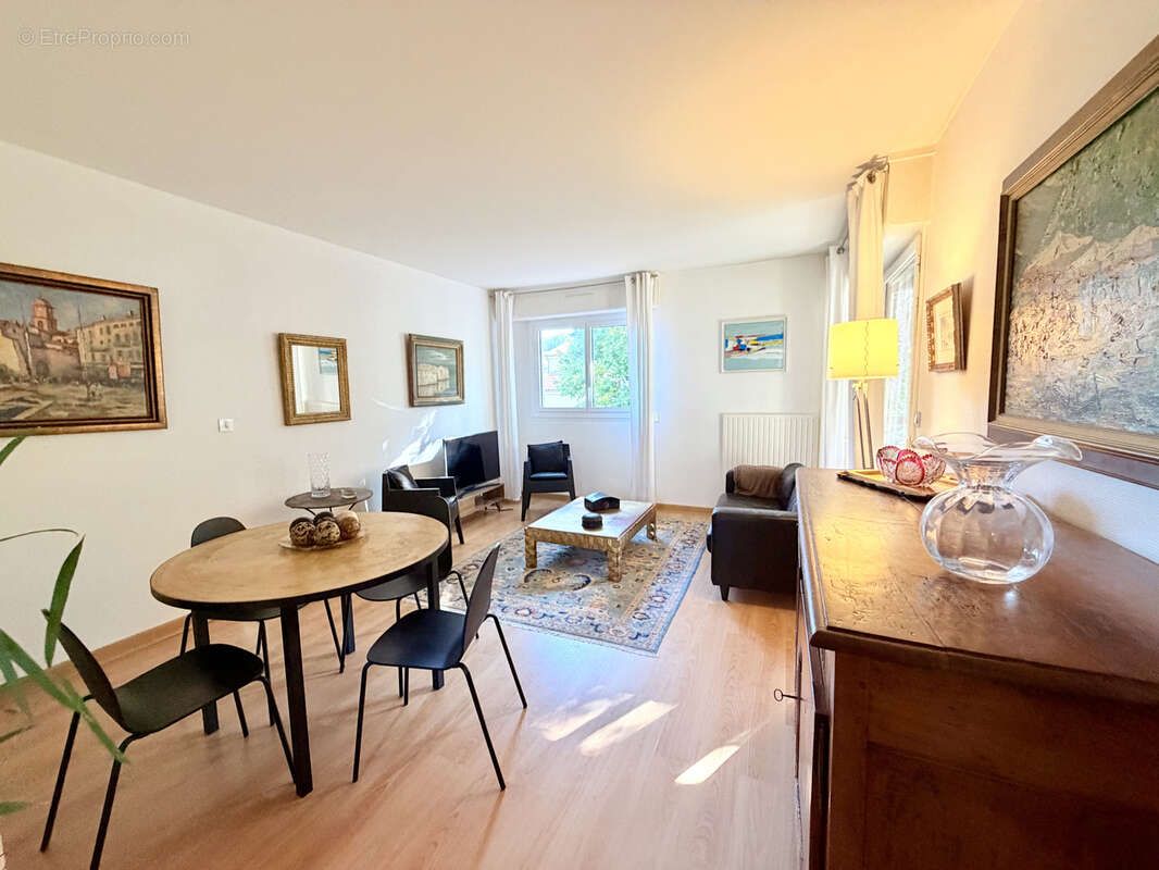 Appartement à RAMONVILLE-SAINT-AGNE