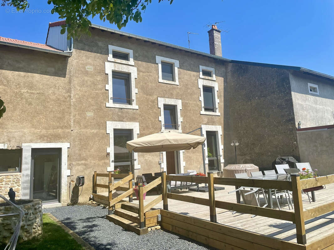 Maison à MALAVILLERS