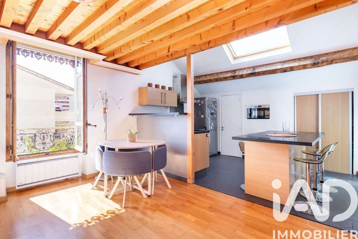 Photo 4 - Appartement à VILLEURBANNE