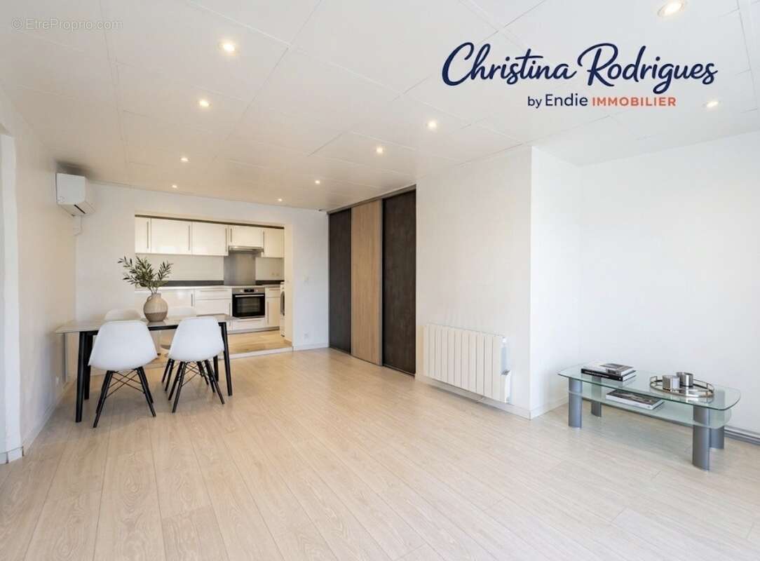Appartement à LORGUES