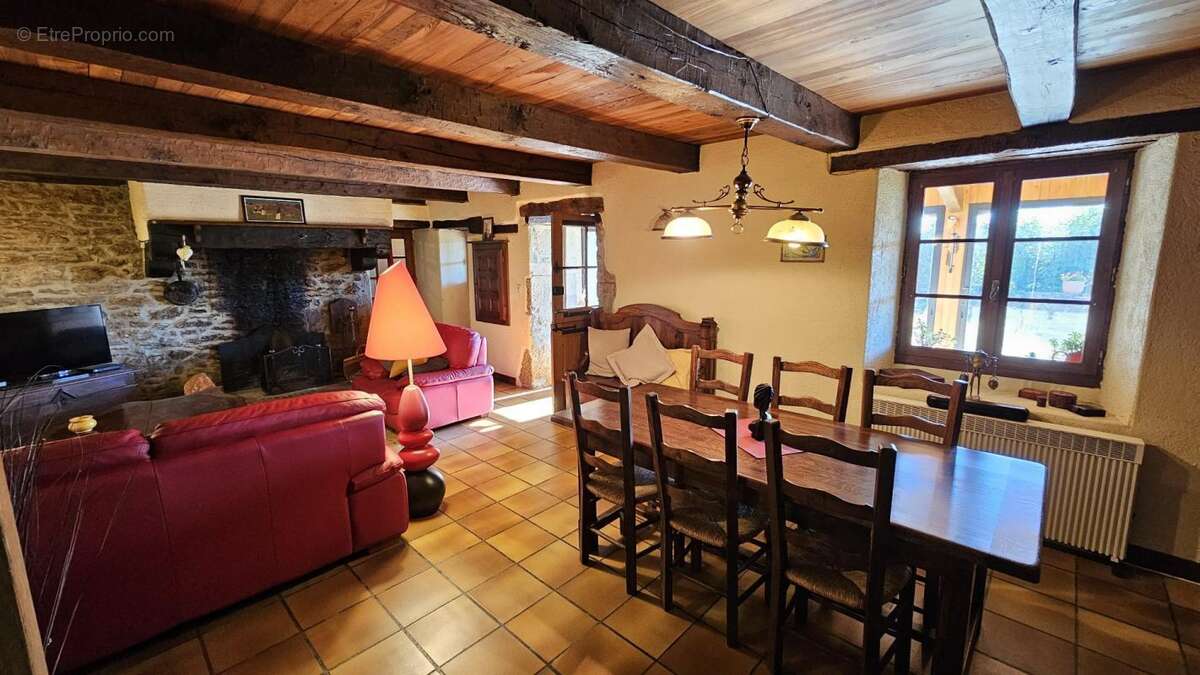 Maison à LUGAGNAC