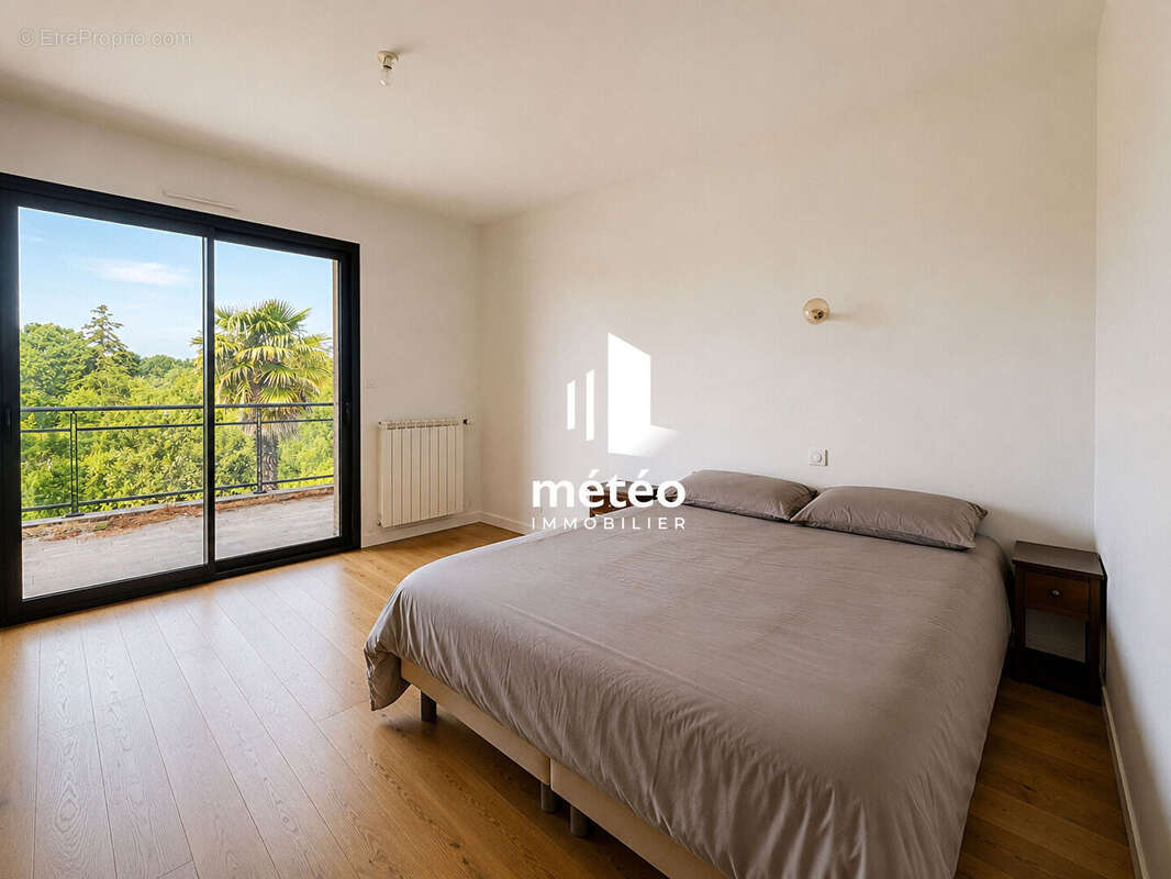 Maison Les Sables D Olonne 6 pièces 288 m2 - photo 9
