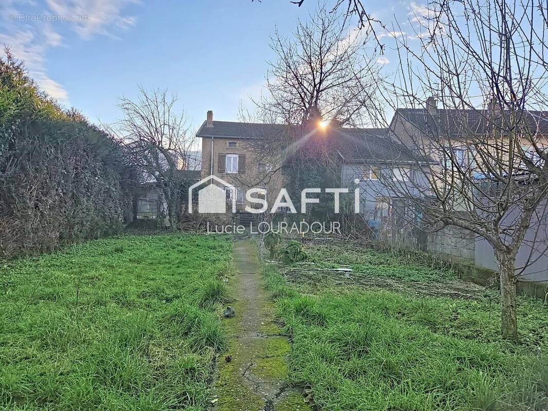 Photo 1 - Maison à NEUVES-MAISONS