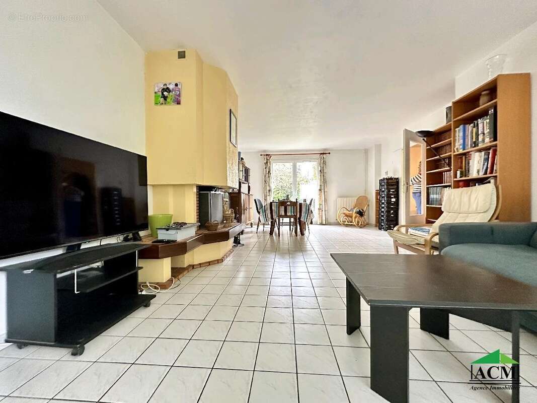 Maison à MERY-SUR-OISE