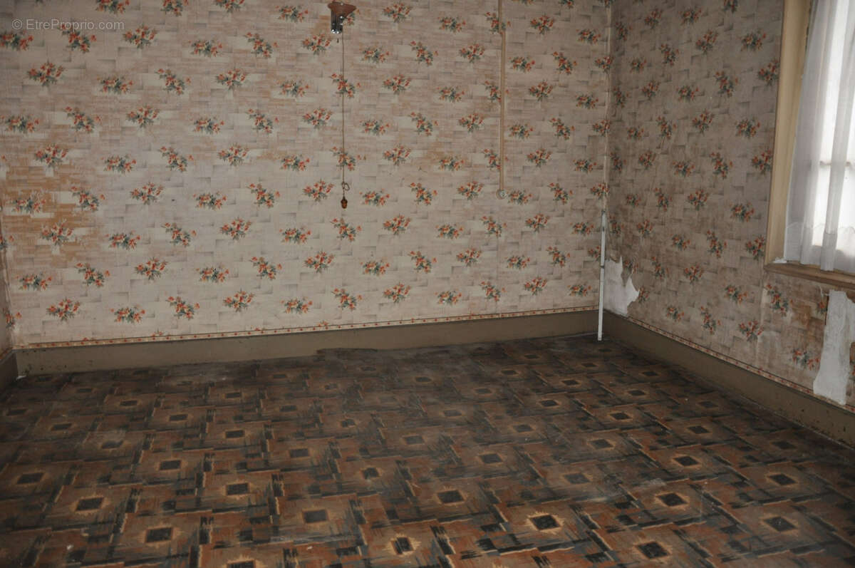 Maison à JALIGNY-SUR-BESBRE