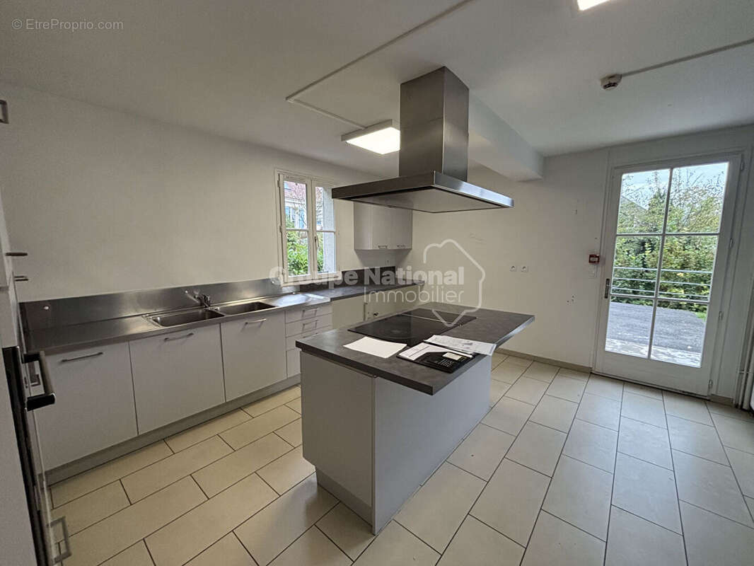 Maison à PIERREFONDS