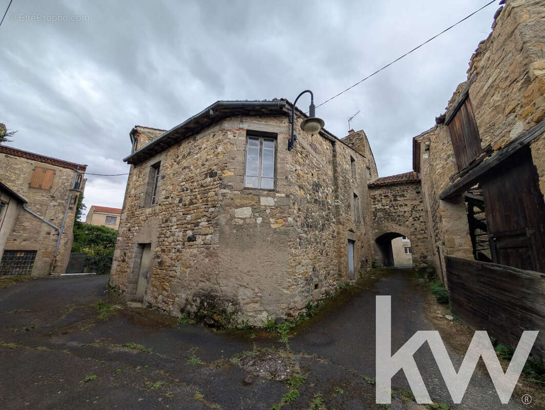 Maison 102 m² à Orsonnette  - photo 6