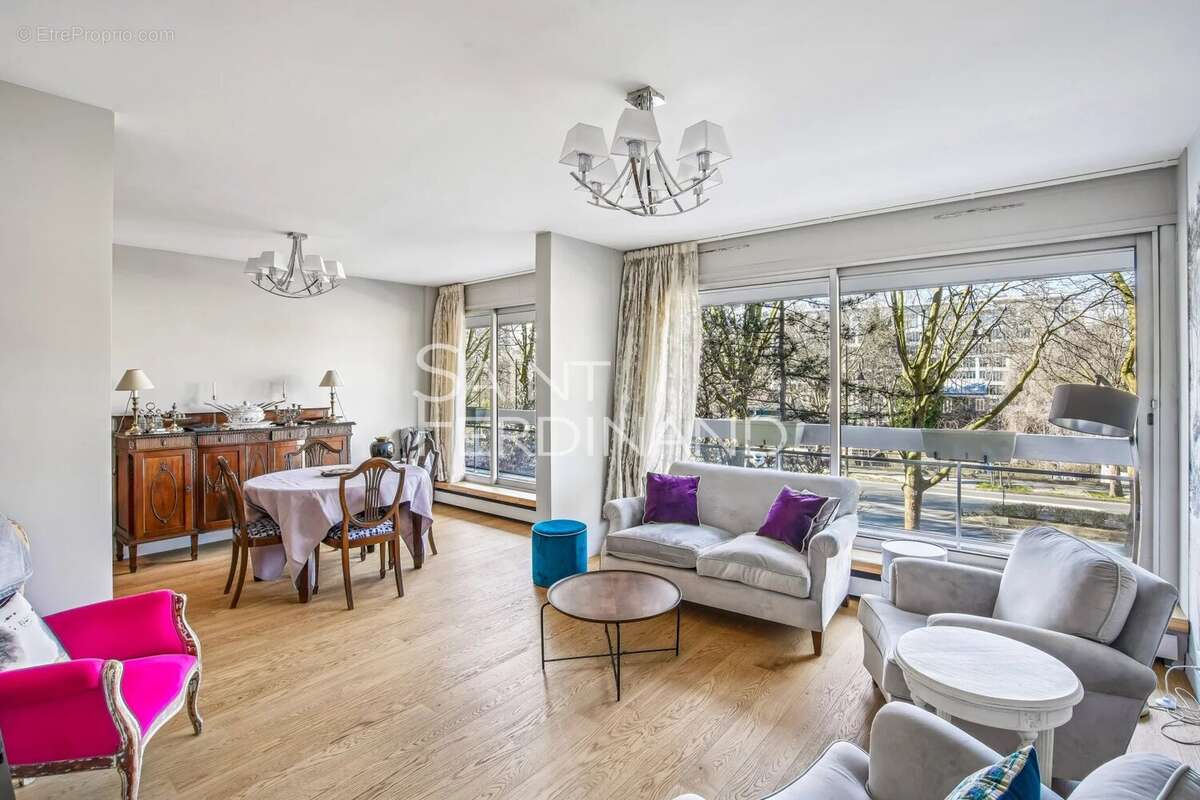 Appartement à NEUILLY-SUR-SEINE