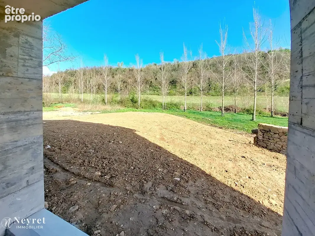 en duplex Jardin de 450 m2 vendu en plateau à aménager Sérézin-du-Rhône - photo 2
