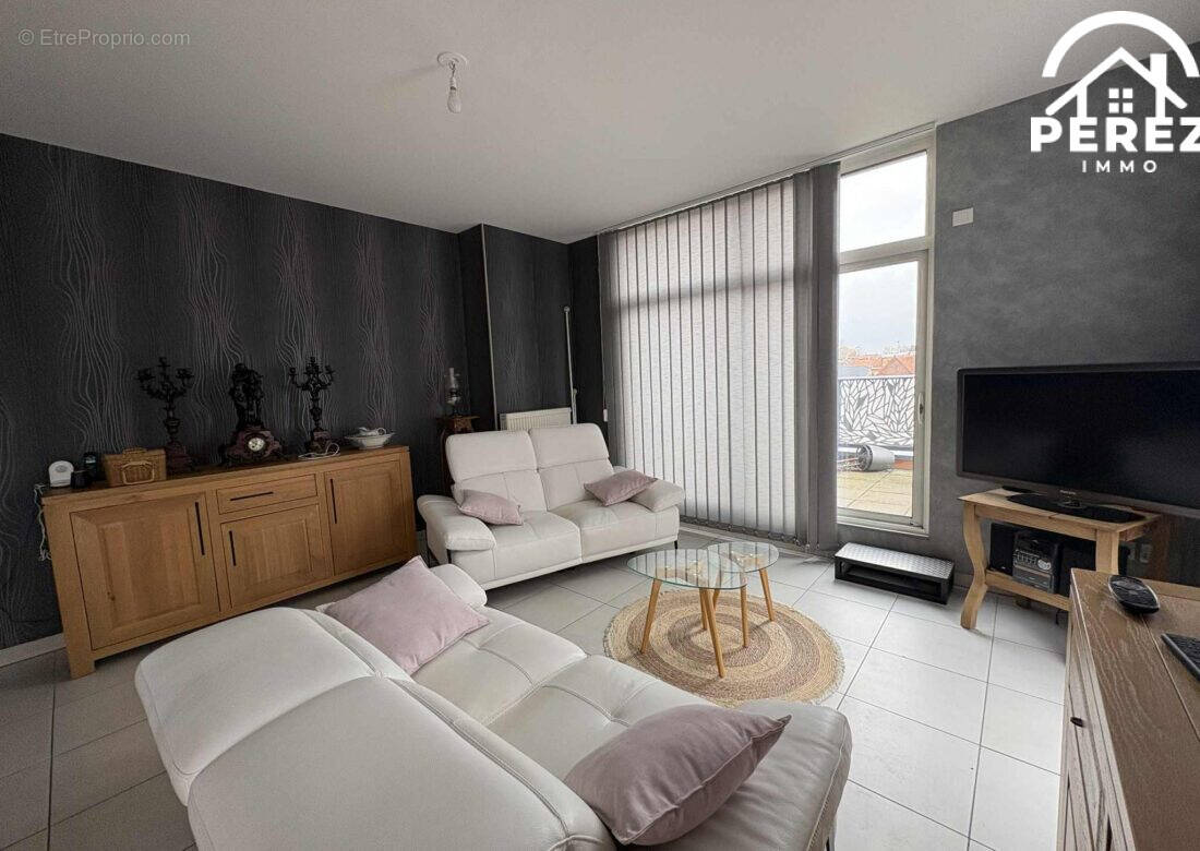 Appartement à NEUVILLE-EN-FERRAIN