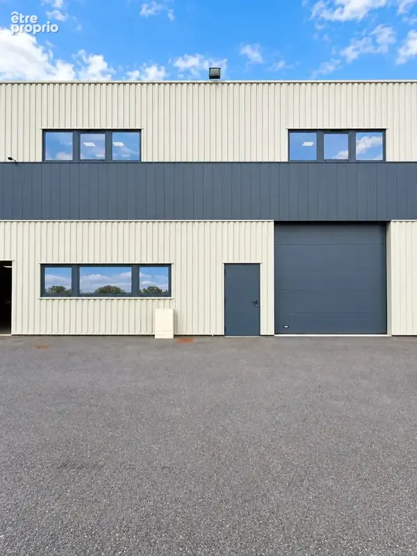 Commerce 125 m² à vendre à Salleboeuf (33370) - photo 2