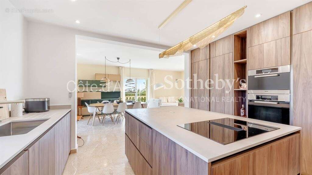 Exclusivité : Villa vue mer avec piscine - Golfe de Saint-Tropez - photo 7