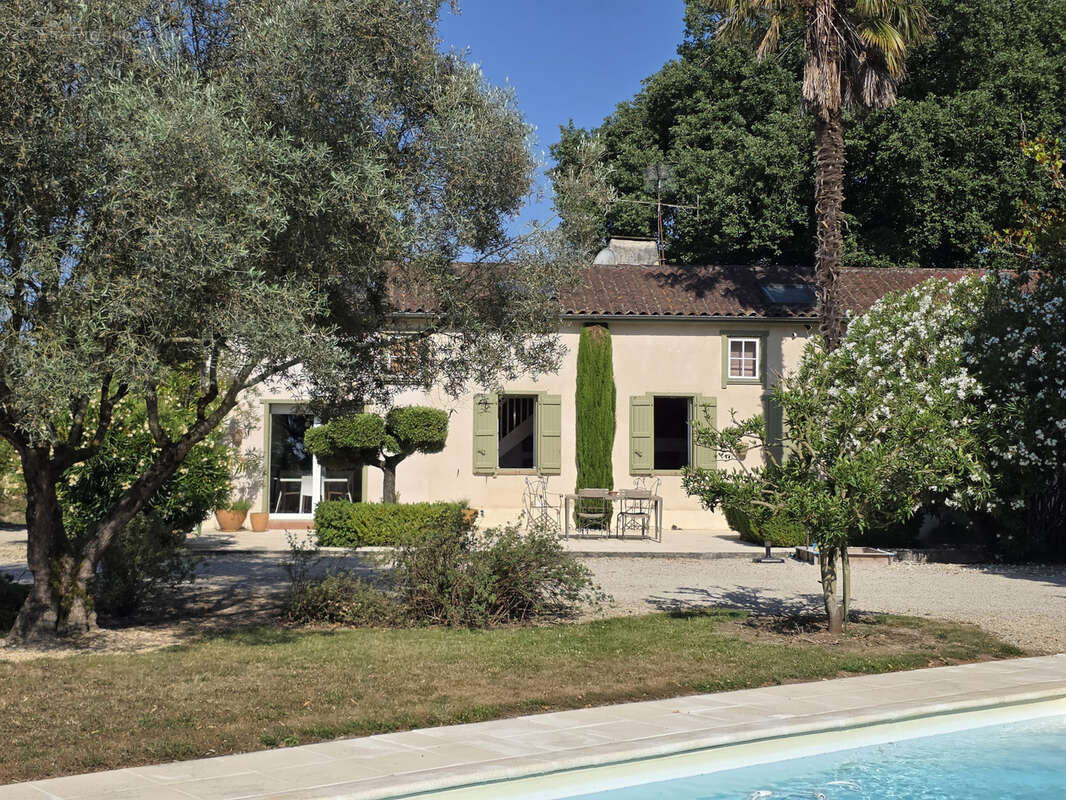 Proche eauze—maison de campagne avec piscine et dependances - photo 14