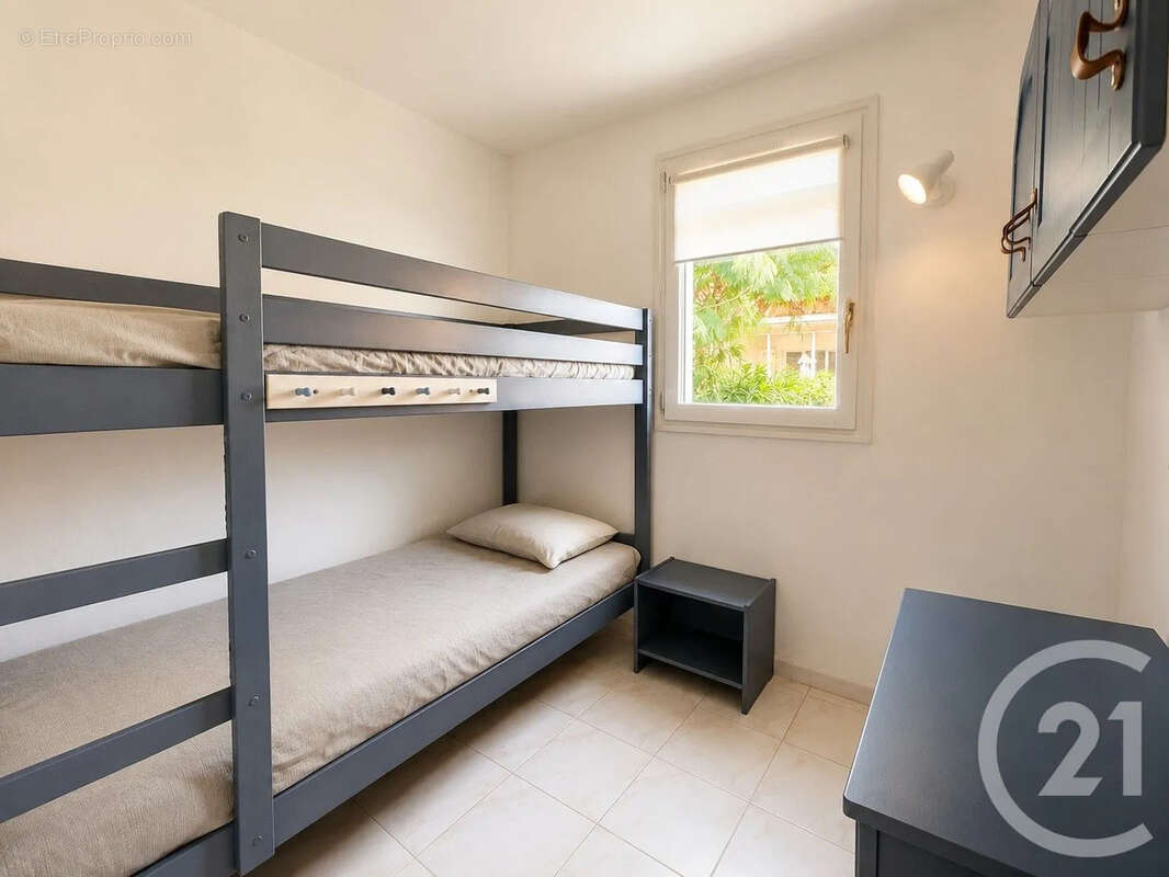 Maison 30 m² à Bormes-Les-Mimosas  - photo 6