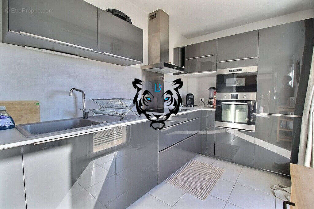 Appartement à LE MUY