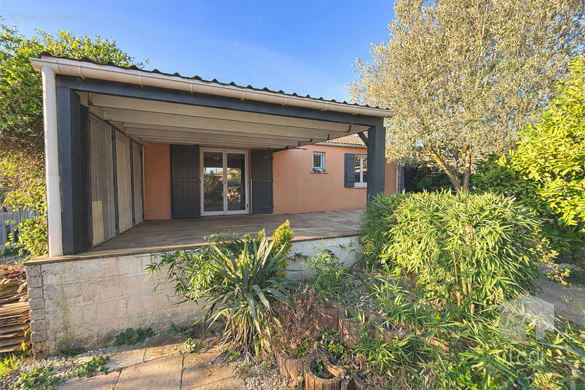 Maison à LAVILLEDIEU