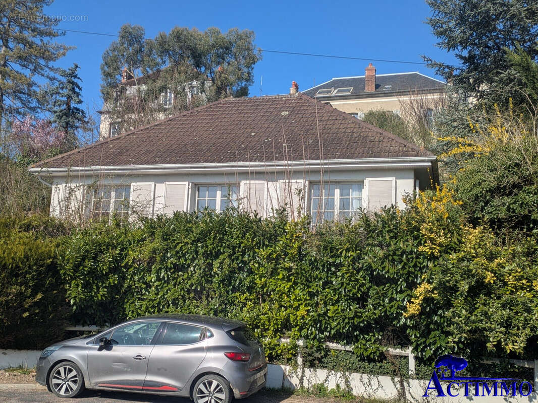 Maison à JOIGNY