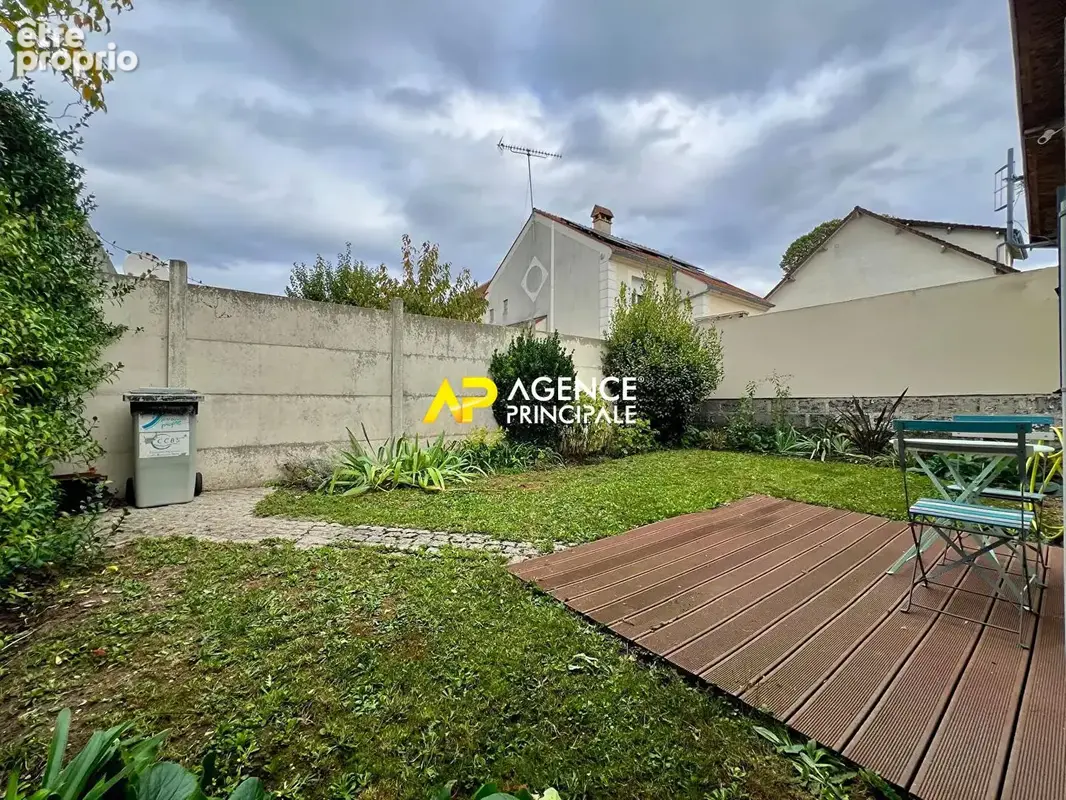 Sartrouville - Les Richebourgs - Maison 6 pièces 112 m2 - photo 9