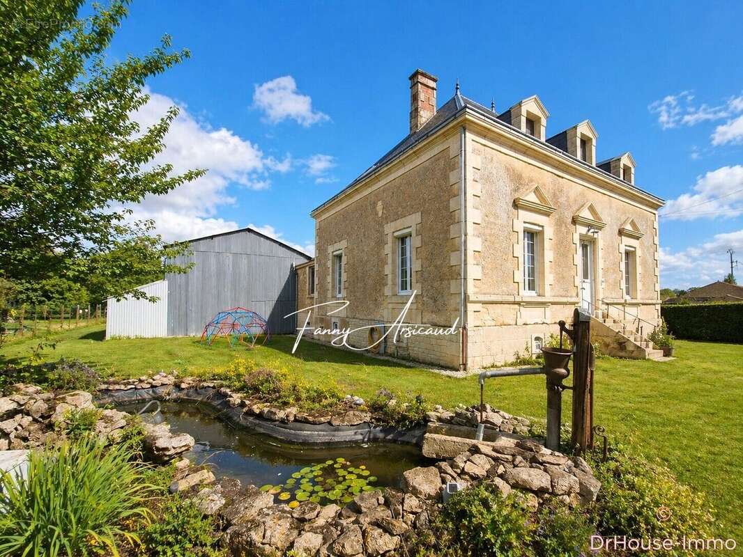 Maison 116 m² à Damvix  - photo 154