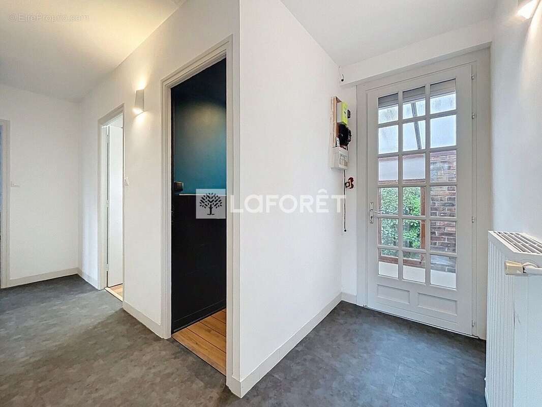 Maison à SAINT-ETIENNE-DU-ROUVRAY