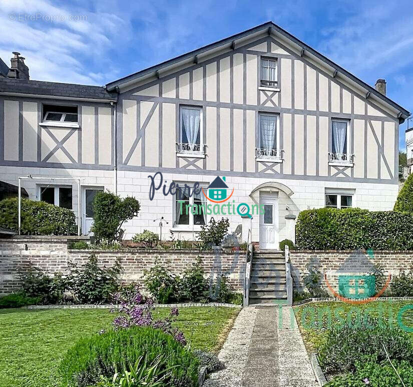 Maison à VILLEQUIER