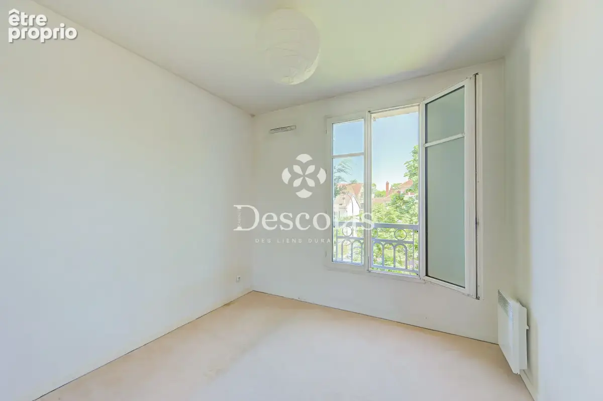 SAINT-GERMAIN-EN-LAYE - Appartement avec terrasse 4 pièces - photo 11