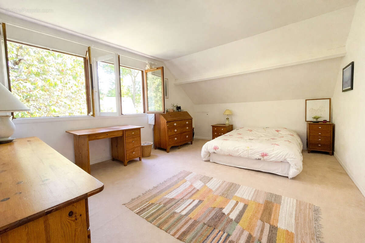 Chambre modifiee - Maison à BRUNOY