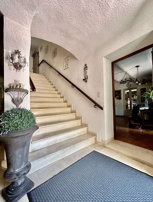 Maison à MIRMANDE