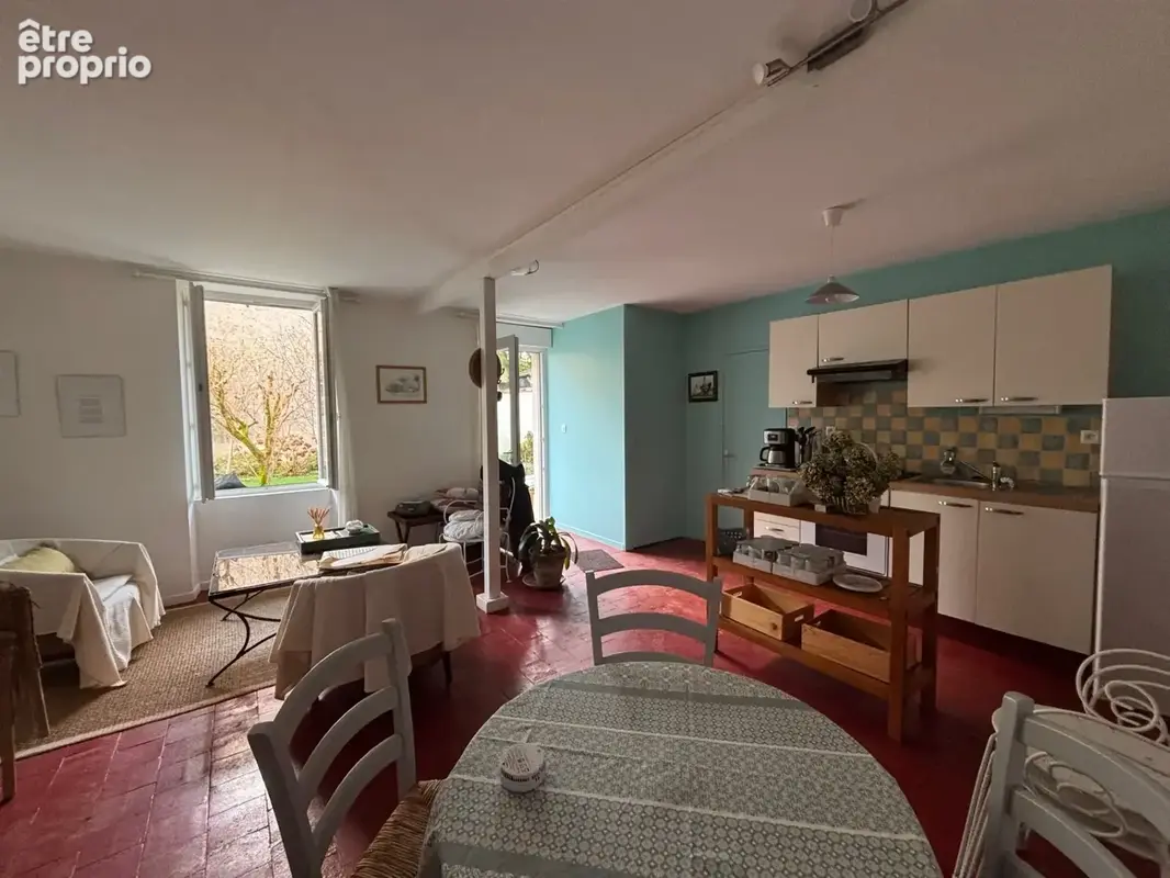 Deux maisons de caractère à vendre 15 pièces proche de MARSEILLES LES AUBIGNY (18) - photo 3