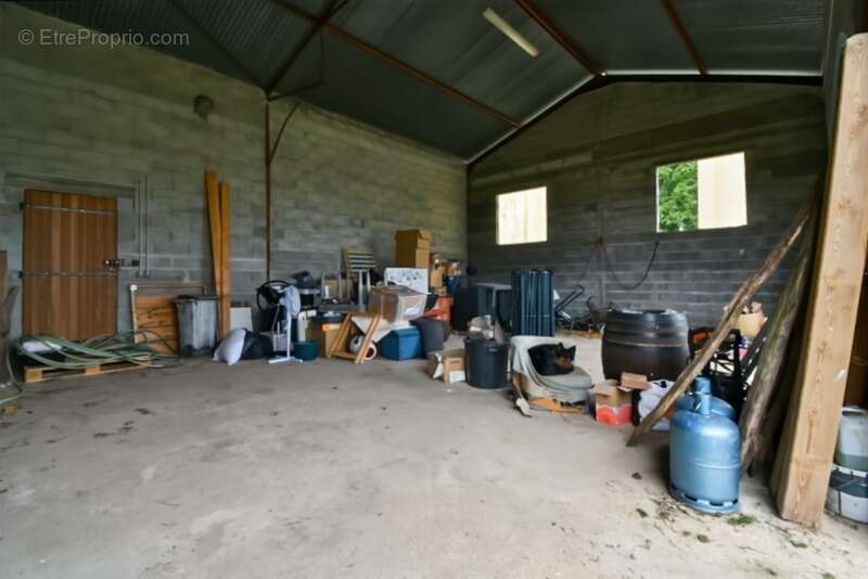 Maison à VALLON-EN-SULLY