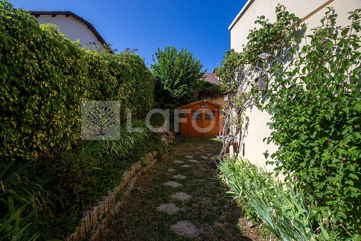 Agence immobiliere laforet - "musa" - annecy / vieugy - appartement t3 de 96,18m² - terrasse - jardins - garage - place de stati - photo 15