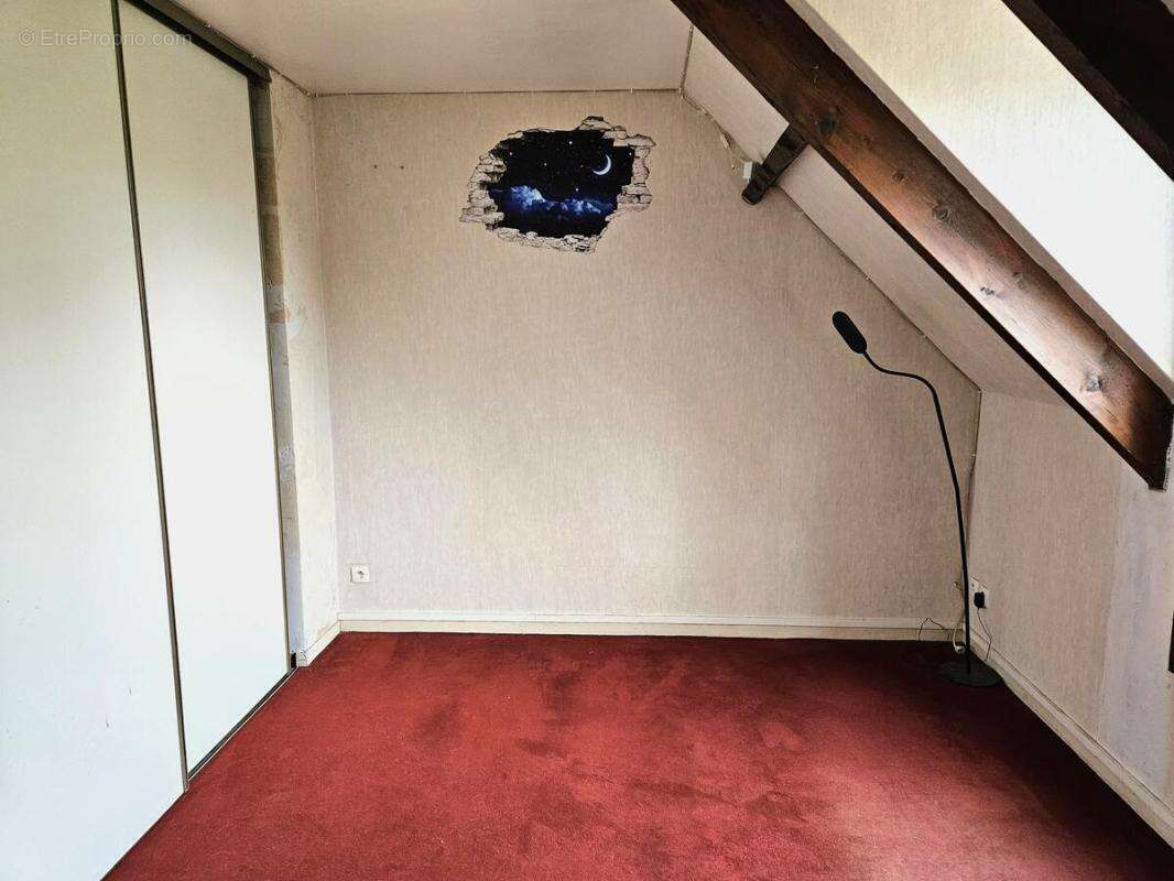 Maison à HOUDAN