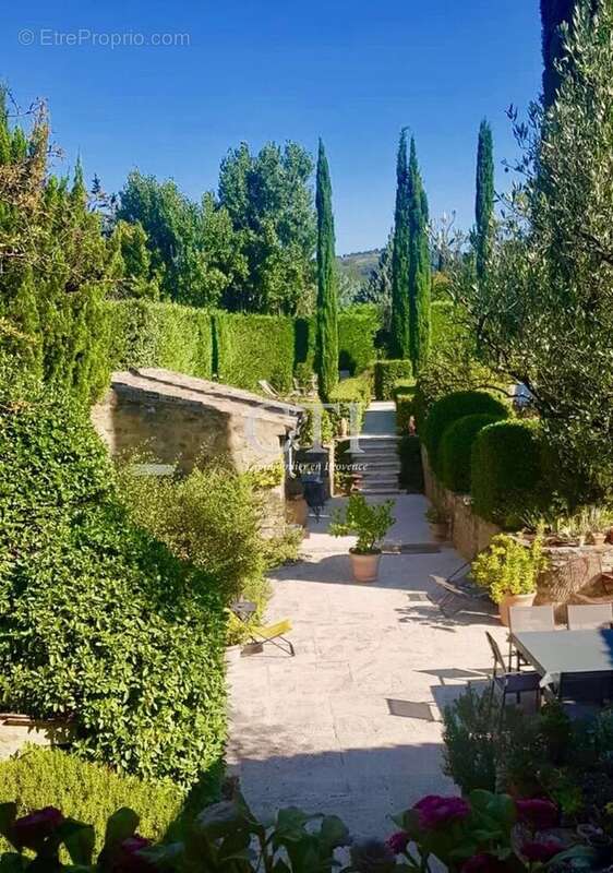 Maison à VAISON-LA-ROMAINE