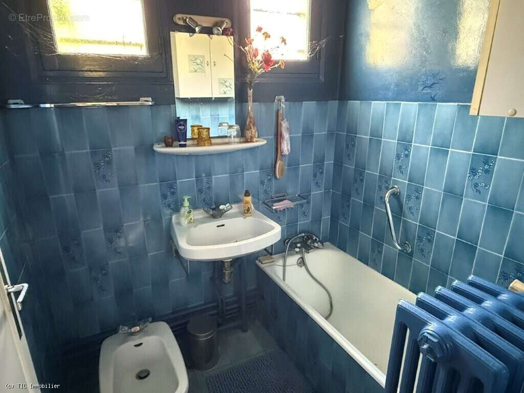 Maison à VERTEUIL-SUR-CHARENTE