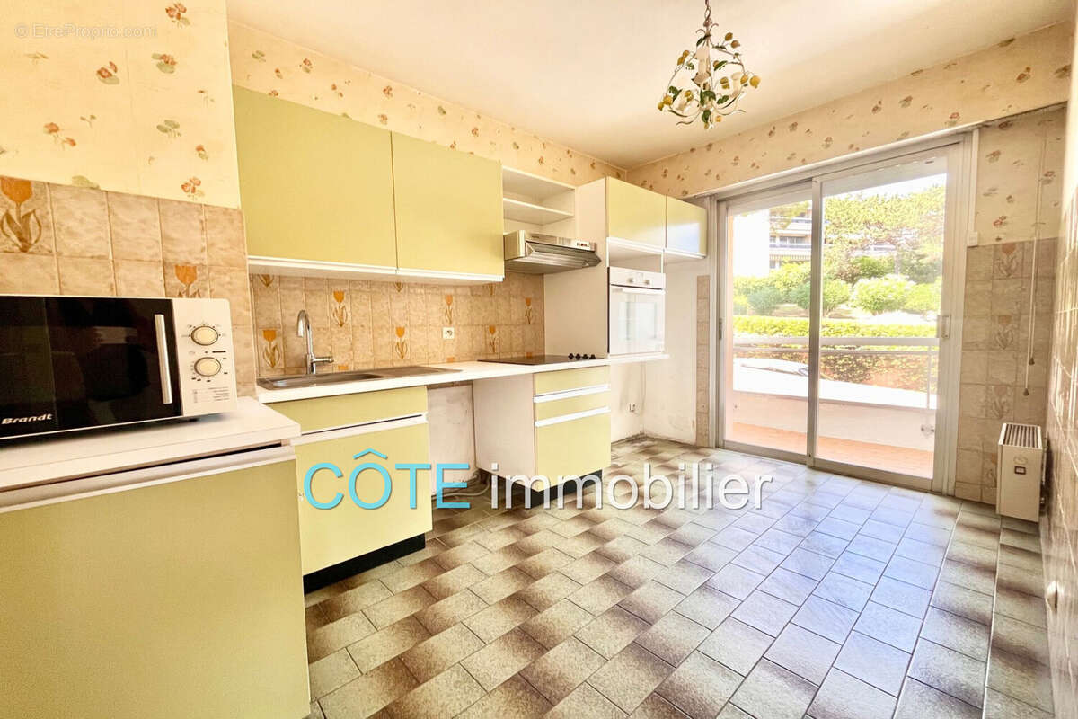 Appartement 80 m² à Antibes  - photo 5