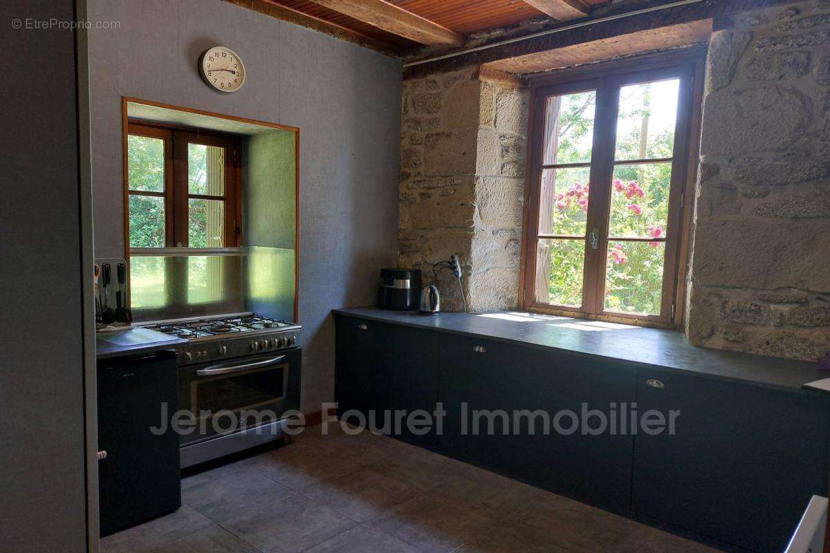 Maison à EGLETONS